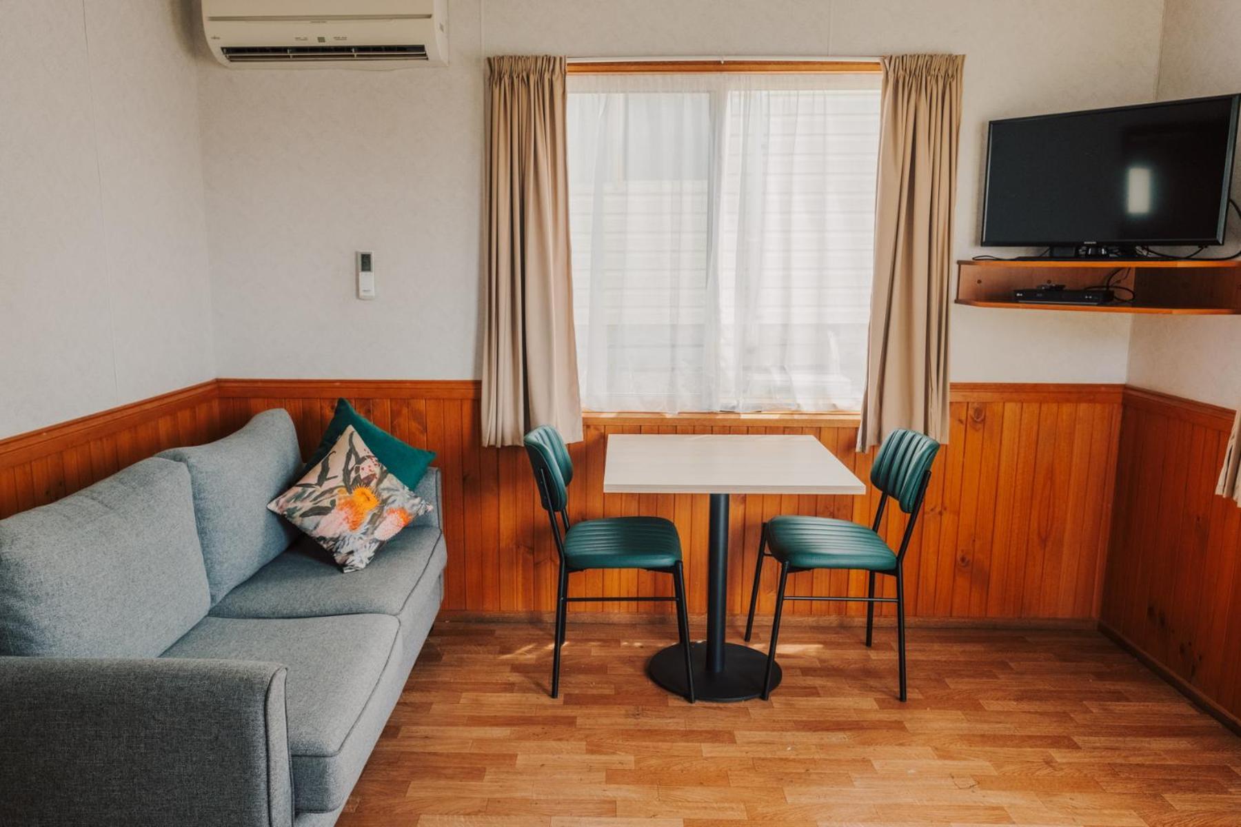 เอลิวิโอ ทัวริสต์ พาร์ค แคนเบอร์รา Hotel ภายนอก รูปภาพ